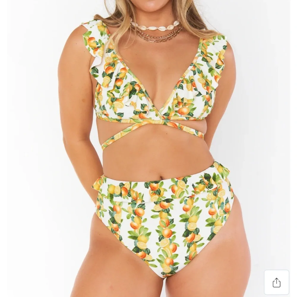 Show me your Mumu bikini! NWT! Small top, medium bottoms! Fits like a small